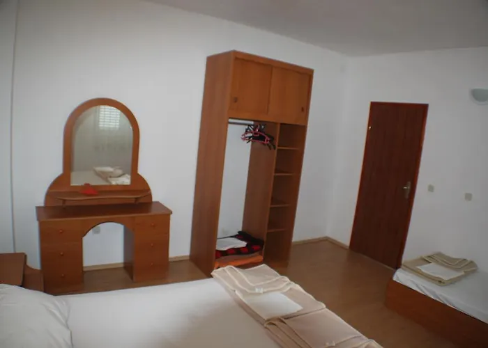 Guest house Katic Trpanj